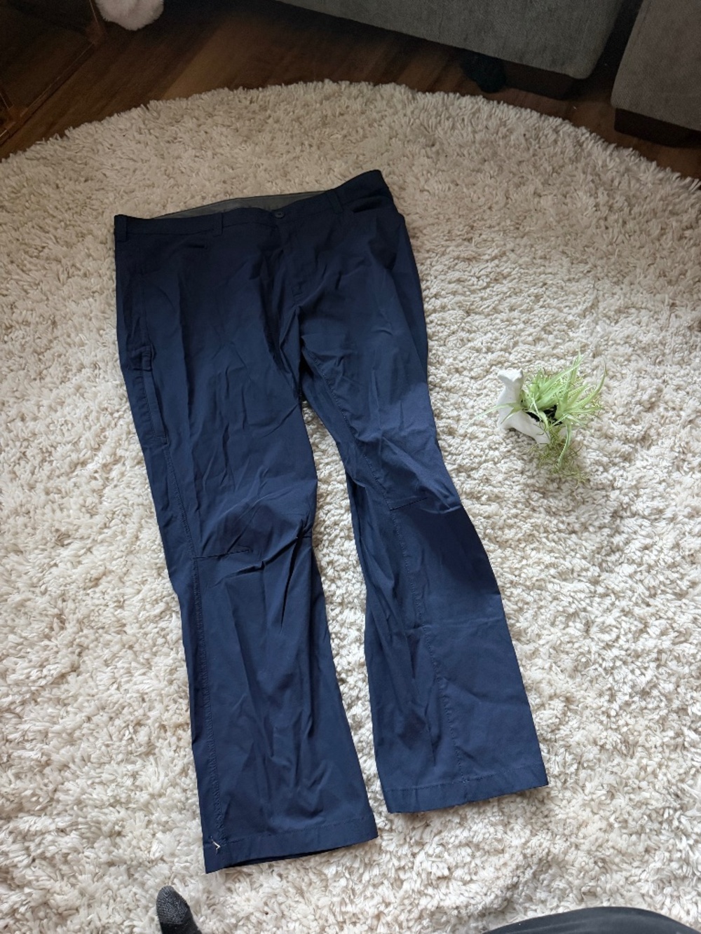 Eddie Bauer men's cargo Eddie Bauer men’s very comfortable Navy Cargo Pants - Ut